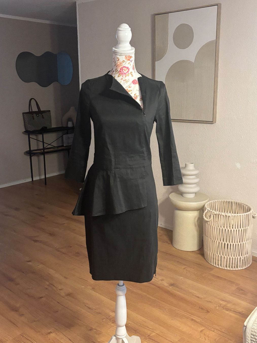 Vestiti: Sarah Pacini Dress Leinen – Usato da St. Margrethen SG venduto da dijanaO 4