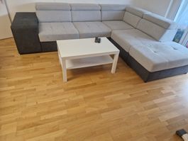 Grosse Ecksofa mit Hocker, Bettsofa bis 20 Juli Verkauf!