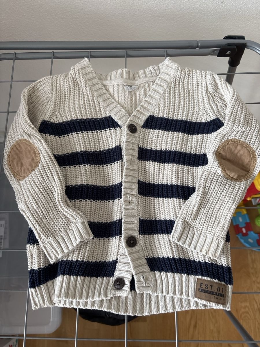 Maglioni & Felpe: Baby Pullover F&F in Gr. 86/92 – Usato da Liestal venduto da Efri33