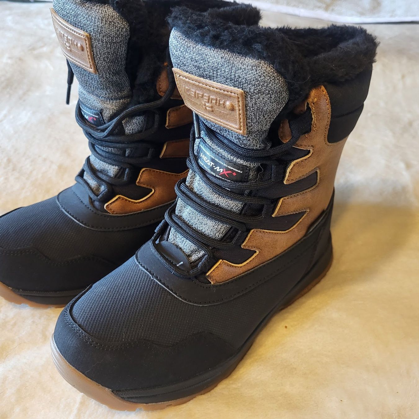 Icepeak Scarpe da donna: ICEPEAK Winterschuhe Gr. 37 – Nuovo (secondo la descrizione) da Tägertschi venduto da TheChange