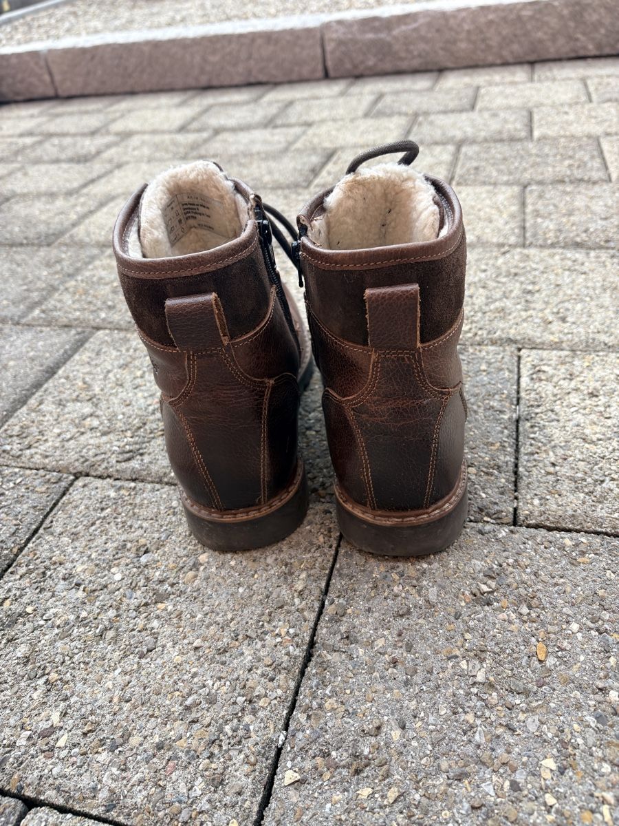 Chaussures femmes: Brauner Leder Stiefel, Grösse 40, Gummisohle – D'occasion à Züberwangen par are1968 1
