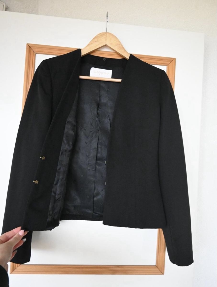 Valentino Giacche: Blazer VALENTINO vintage – Usato da La Conversion venduto da chi_2ynv 2