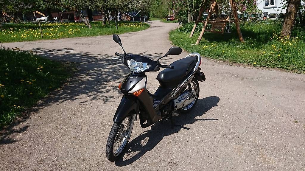 Honda Strasse: Honda ANF 125 Innova – Gebraucht aus Bazenheid von