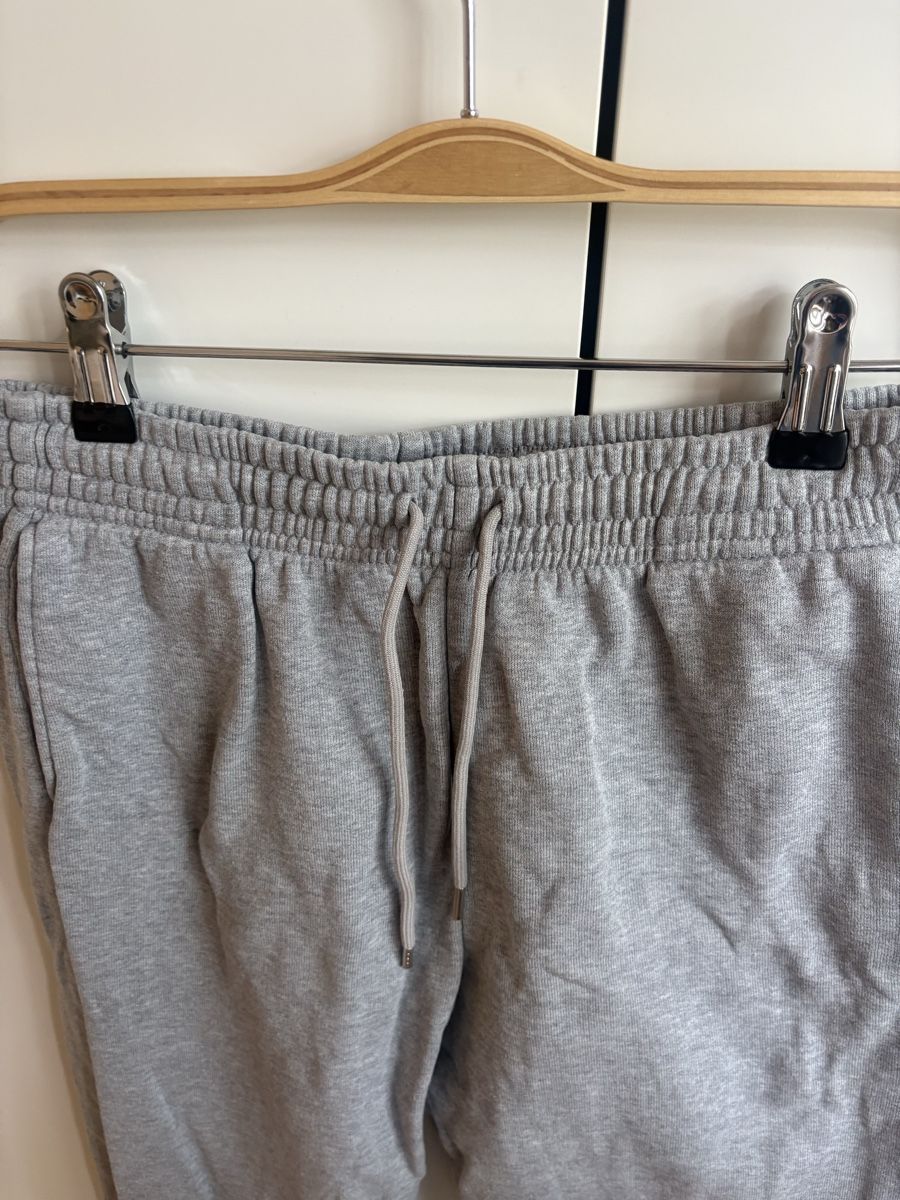 Uniqlo Hosen: Uniqlo trainerhose – Gebraucht aus Zürich von ritzo1