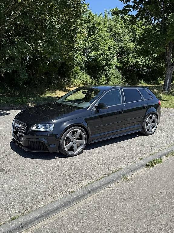 Automobili: Audi RS3 Quattro Sportback Alcantara – Usato da Stein am Rhein venduto da Crystalina