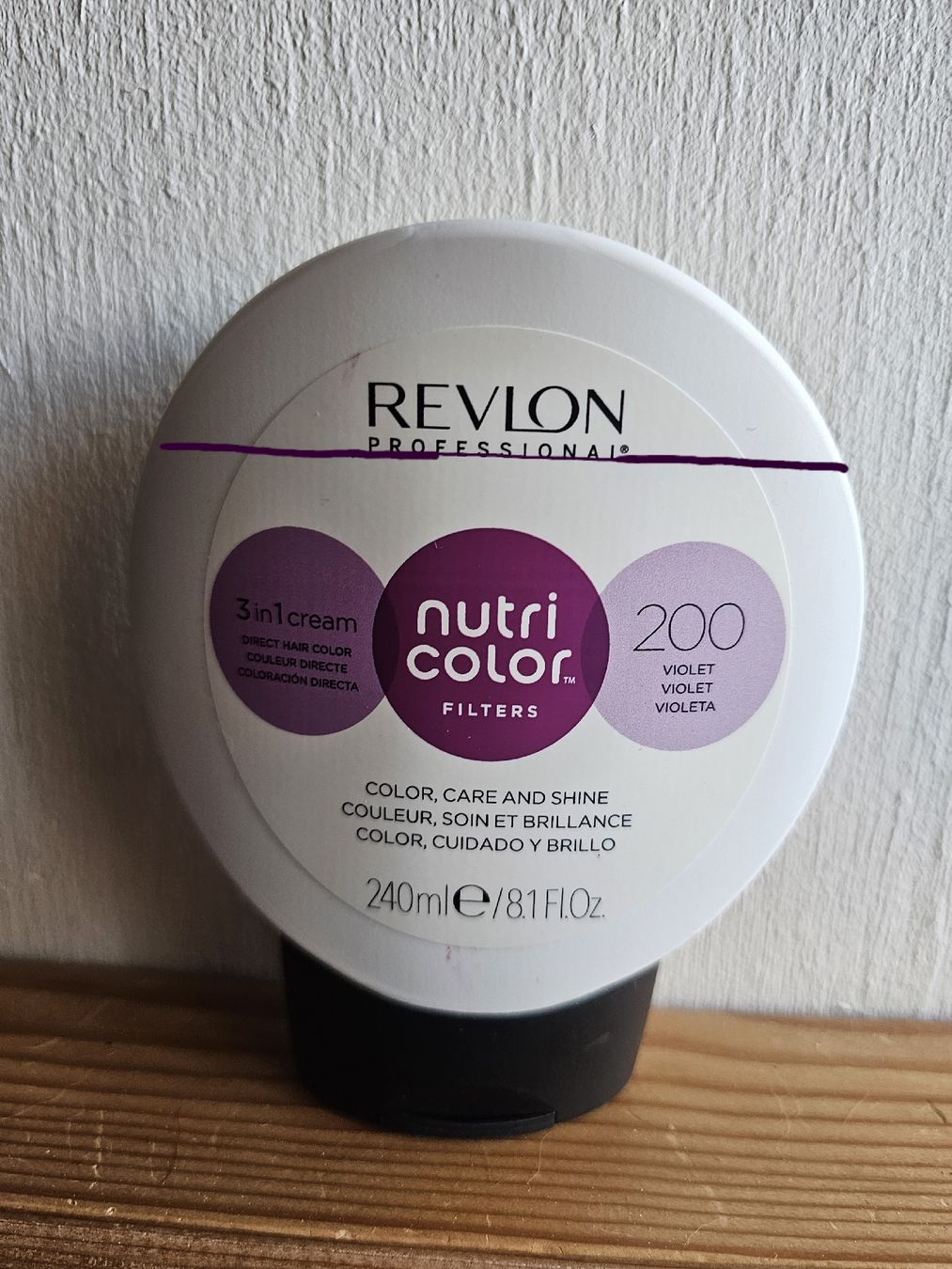 Accessori per capelli: Soin revlon nutri color 200 – Nuovo (secondo la descrizione) da La Chaux-du-Milieu venduto da C.N.97