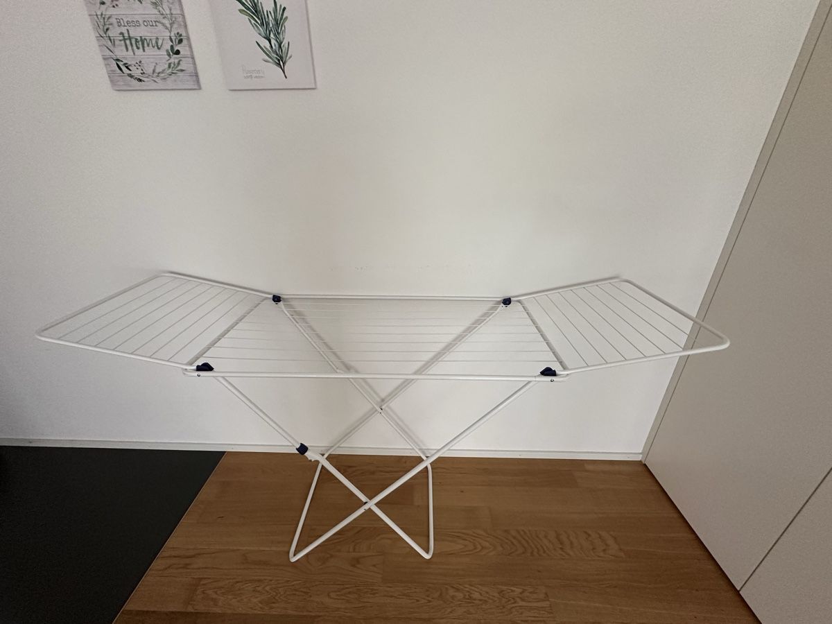 Autres accessoires: Drying rack – D'occasion à Ostermundigen par Raqinah