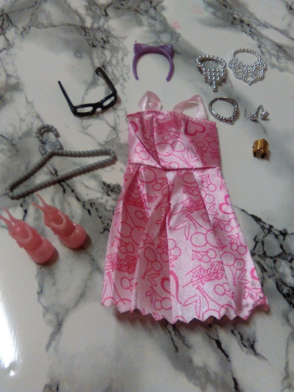Giocattoli: BARBIE KLEID;;ROSEROT FARBE – Nuovo (secondo la descrizione) da Basel venduto da bijoutrie_4 3
