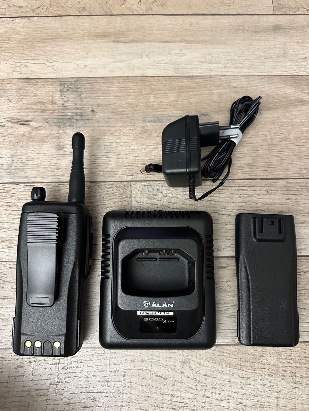 Radiocomunicazione: ALAN HP446 UHF Funkgerät – Usato da Emmenbrücke venduto da Marktonline 2