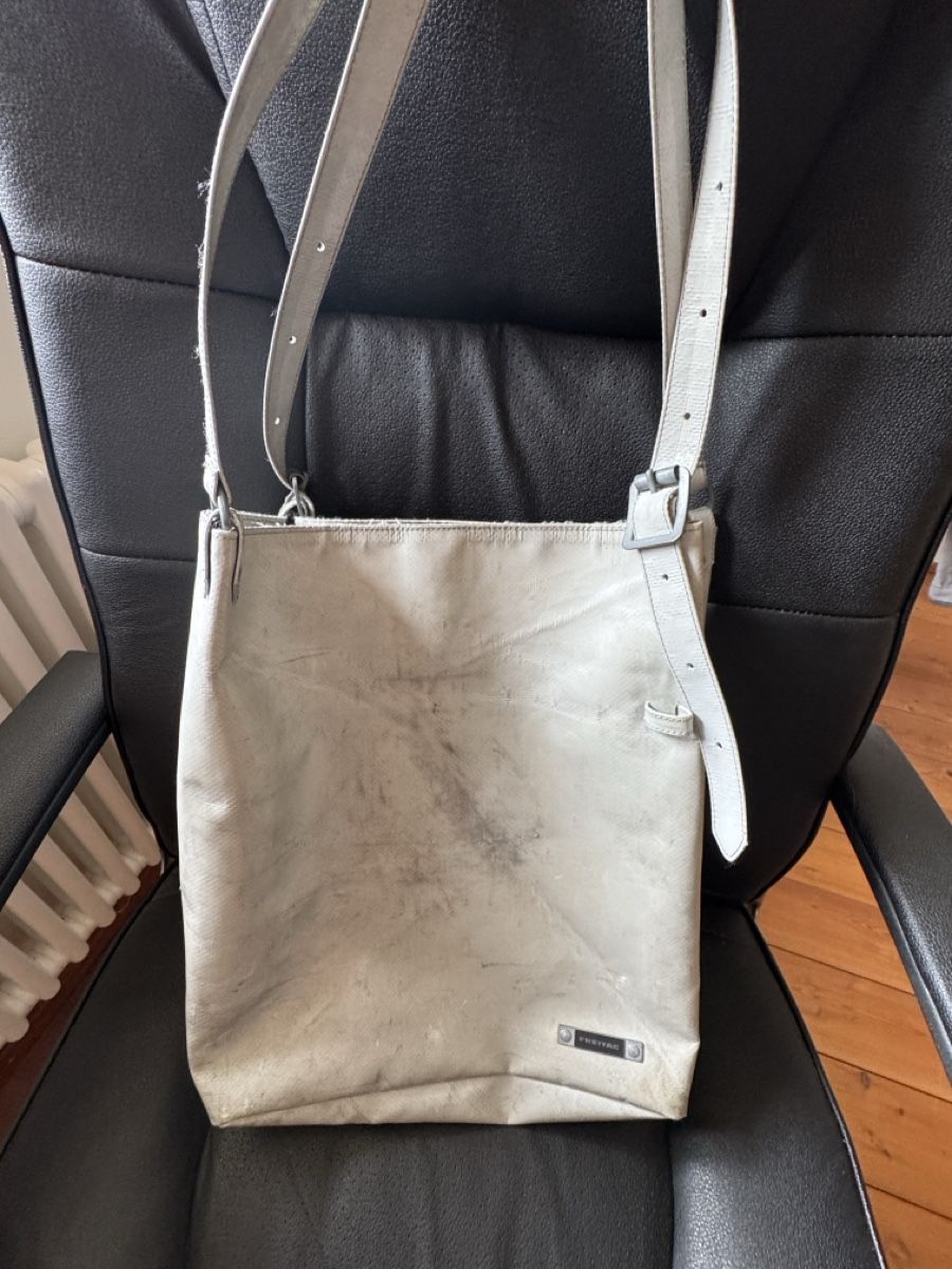 Freitag Borse da donna: Vintage Tasche Freitag grau / Reference – Usato da Chur venduto da arxi