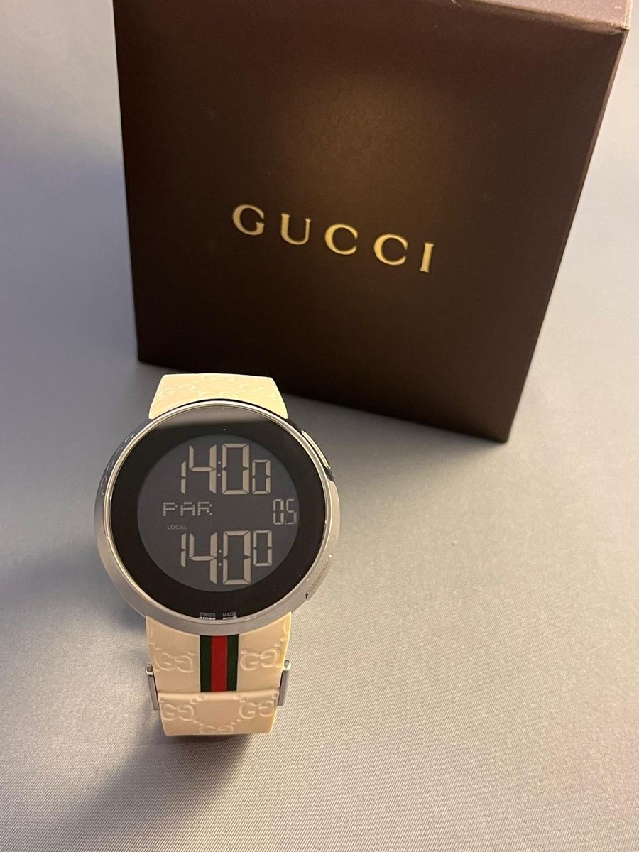 Gucci Uhren: Gucci Digital I-Gucci – Gebraucht aus Nyon von GenevaLuxuryWatches
