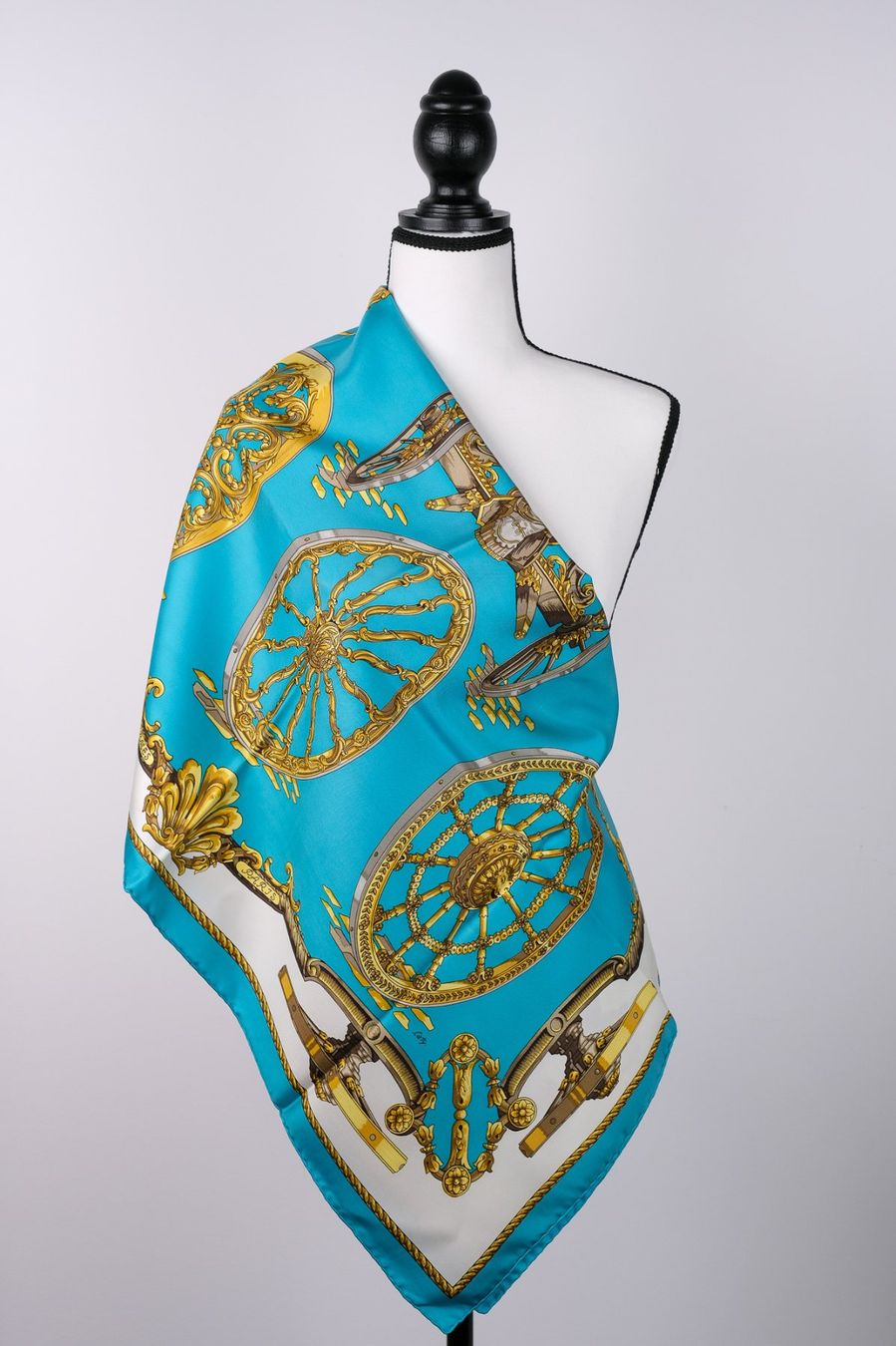 Hermès Foulard & Sciarpe: Foulard Hermes Les Roues, turquoise – Usato da Vevey venduto da Manicky