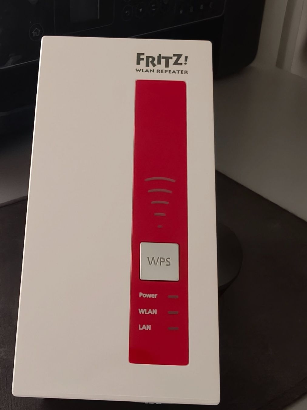 Avm WiFi: FRITZ! WLAN Repeater 1750E – Usato da Burgdorf venduto da kaluzan
