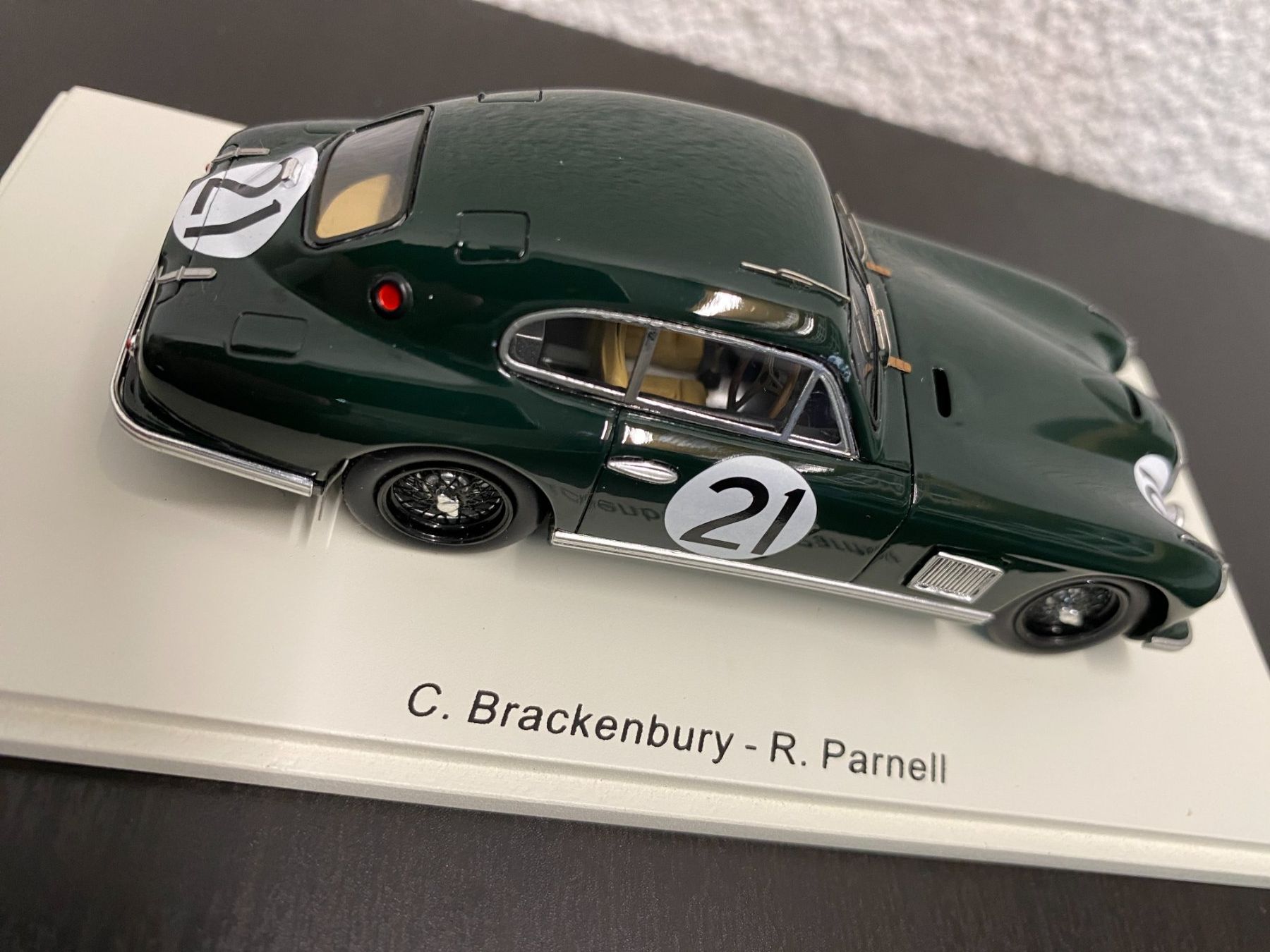 Spark Modellini d'auto: Aston Martin DB2 - 1950 - Spark 1:43 – Nuovo e nell'imballaggio originale da Niederhasli venduto da Yotanke50 2