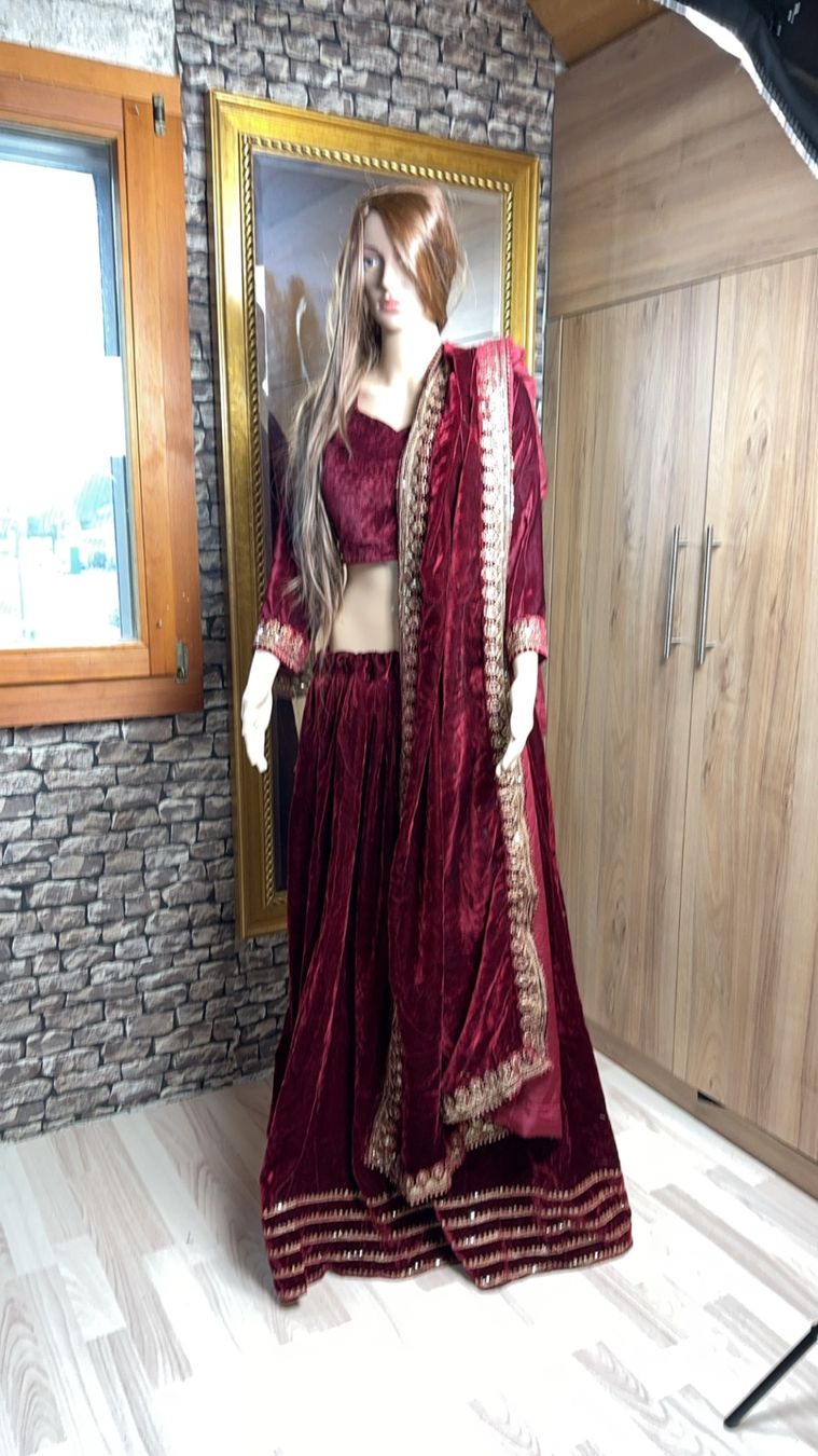 Vestiti: Velvet Dream' Lehenga – Nuovo e nell'imballaggio originale da Murgenthal venduto da mah_vy9v 4