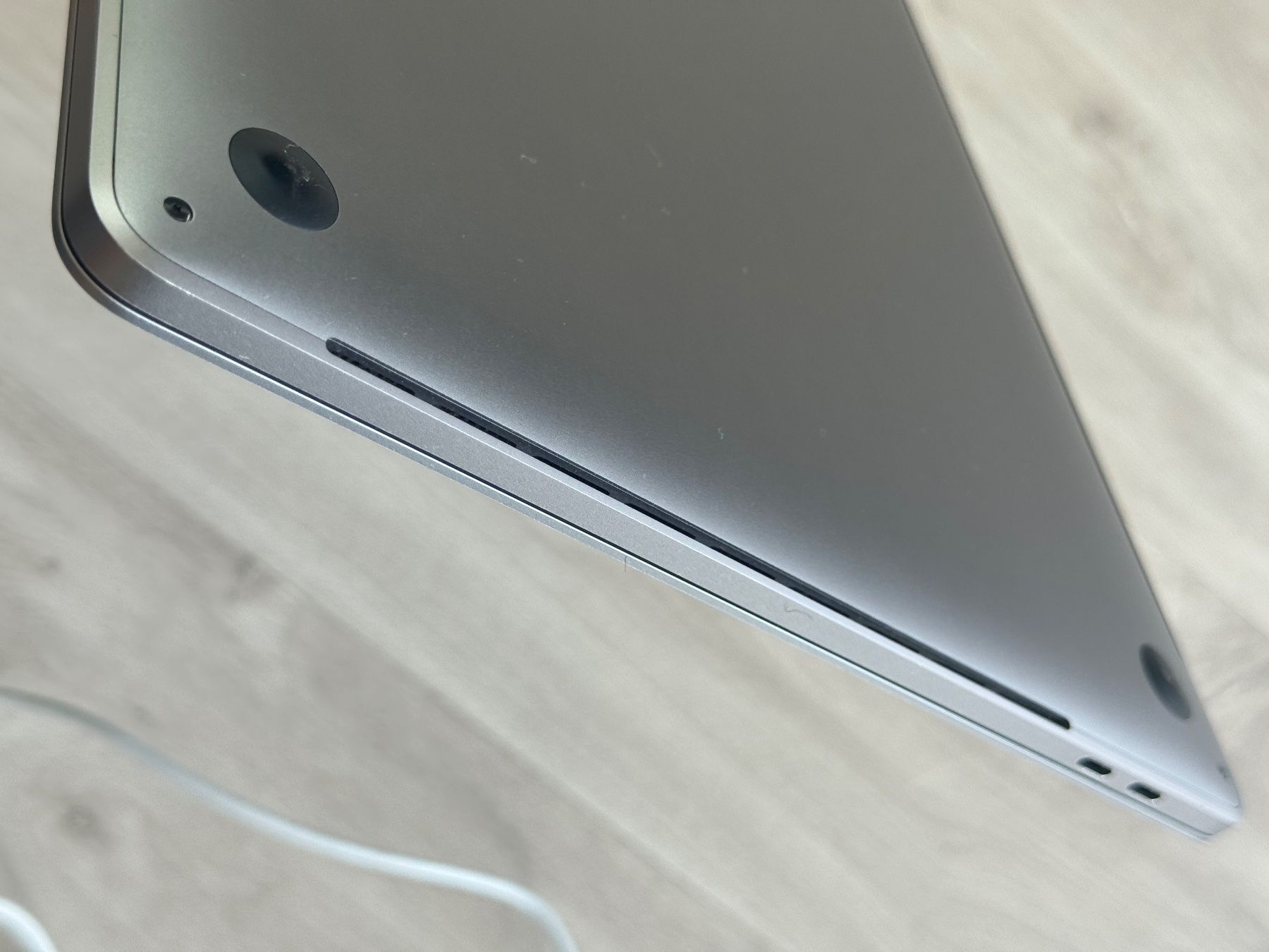 Notebook: MacBook Pro 15-inch 2016 Touchbar – Usato da Neuchâtel venduto da Bakhsh 6