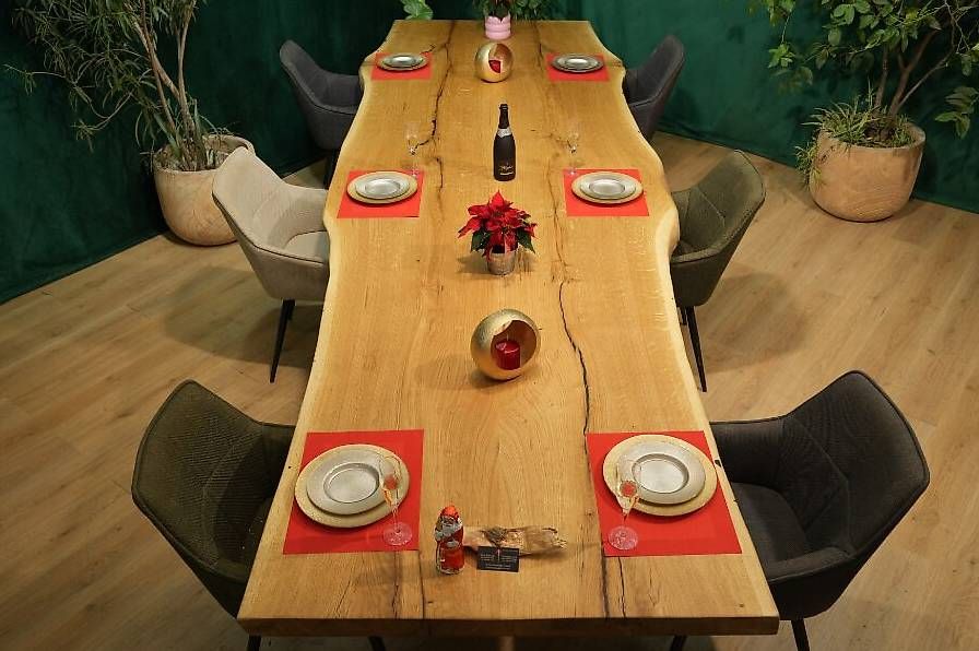 Tavoli: Eichenesstisch - Zeitlos, massiv & natürlich schön – Usato da Walchwil venduto da Swissdesign_Haag 3