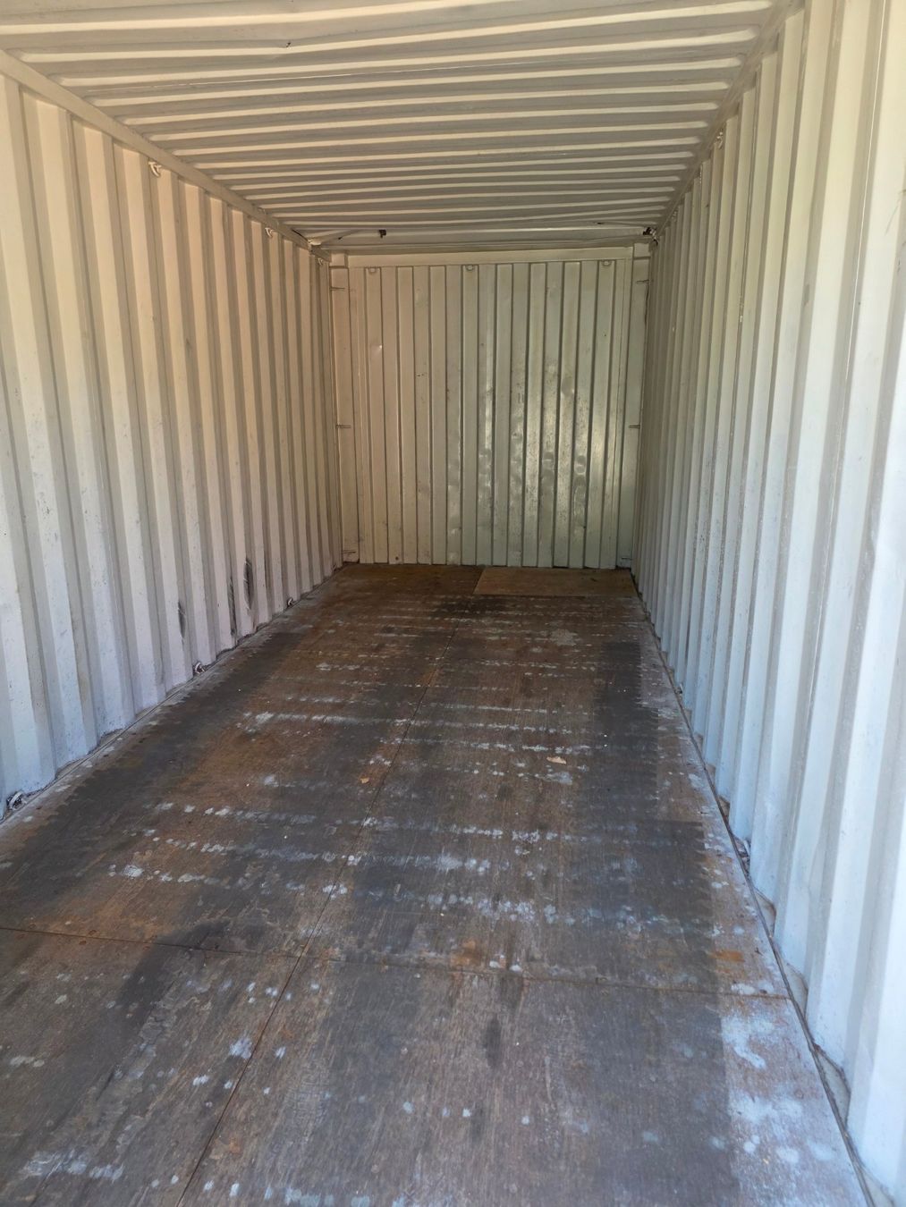 Sonstiges für Büro & Gewerbe: 20Fuss Seecontainer / Lagercontainer mit Dachschaden – Defekt aus Zofingen von CLICKENHAUS 8