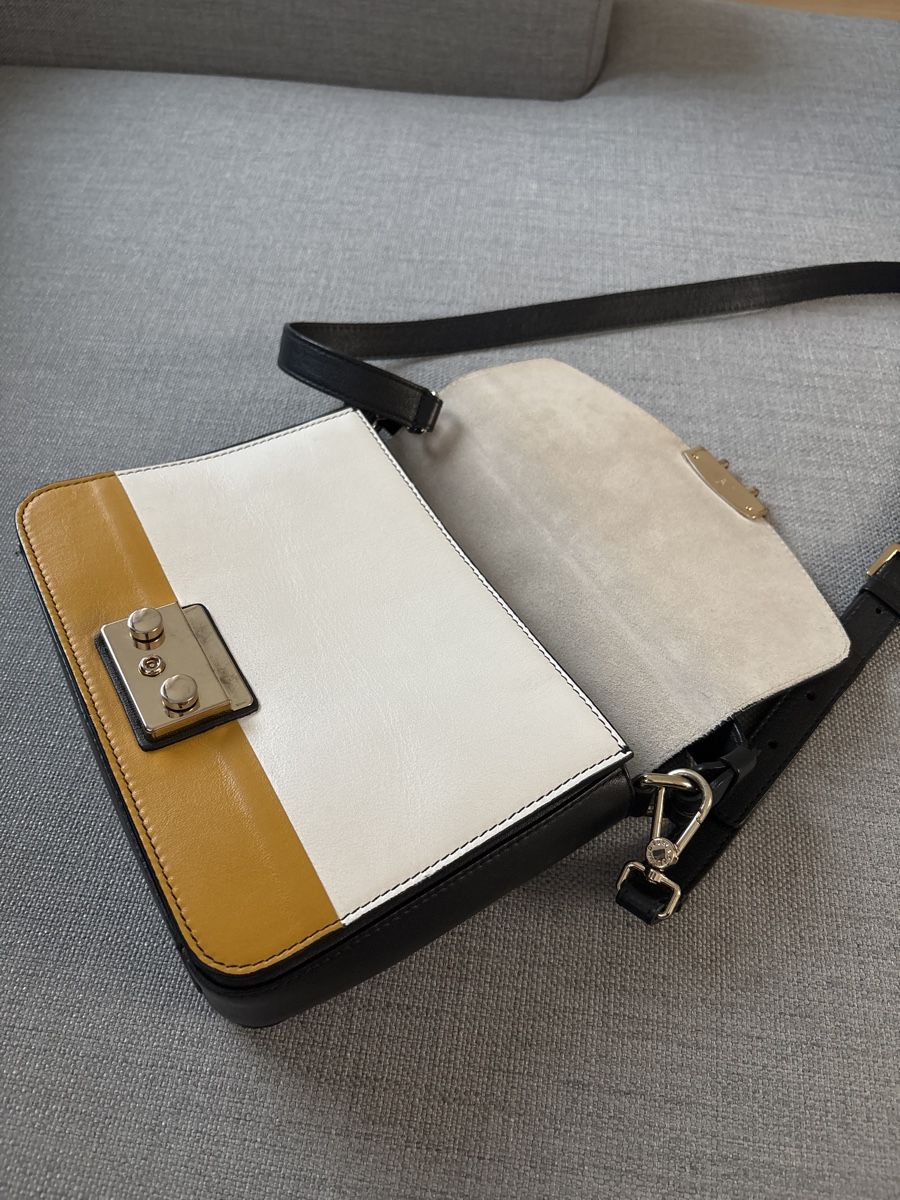 Furla Borse da donna: Furla Umhängetasche Leder – Usato da Zürich venduto da auto-moto 4