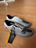 Shimano SH RC700 S W - size 42