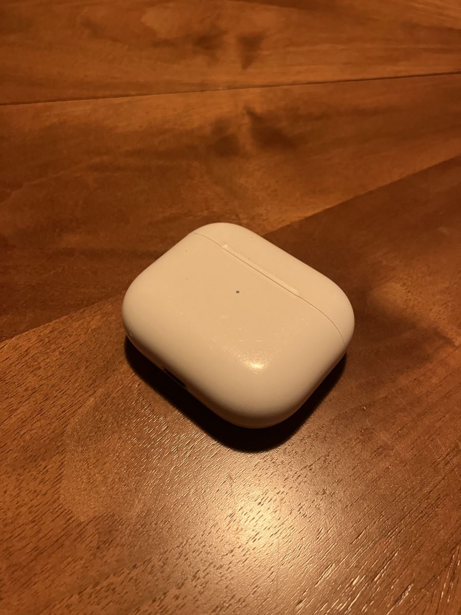 Apple Cuffie: Apple Airpods – Usato da Basel venduto da rtsx 1