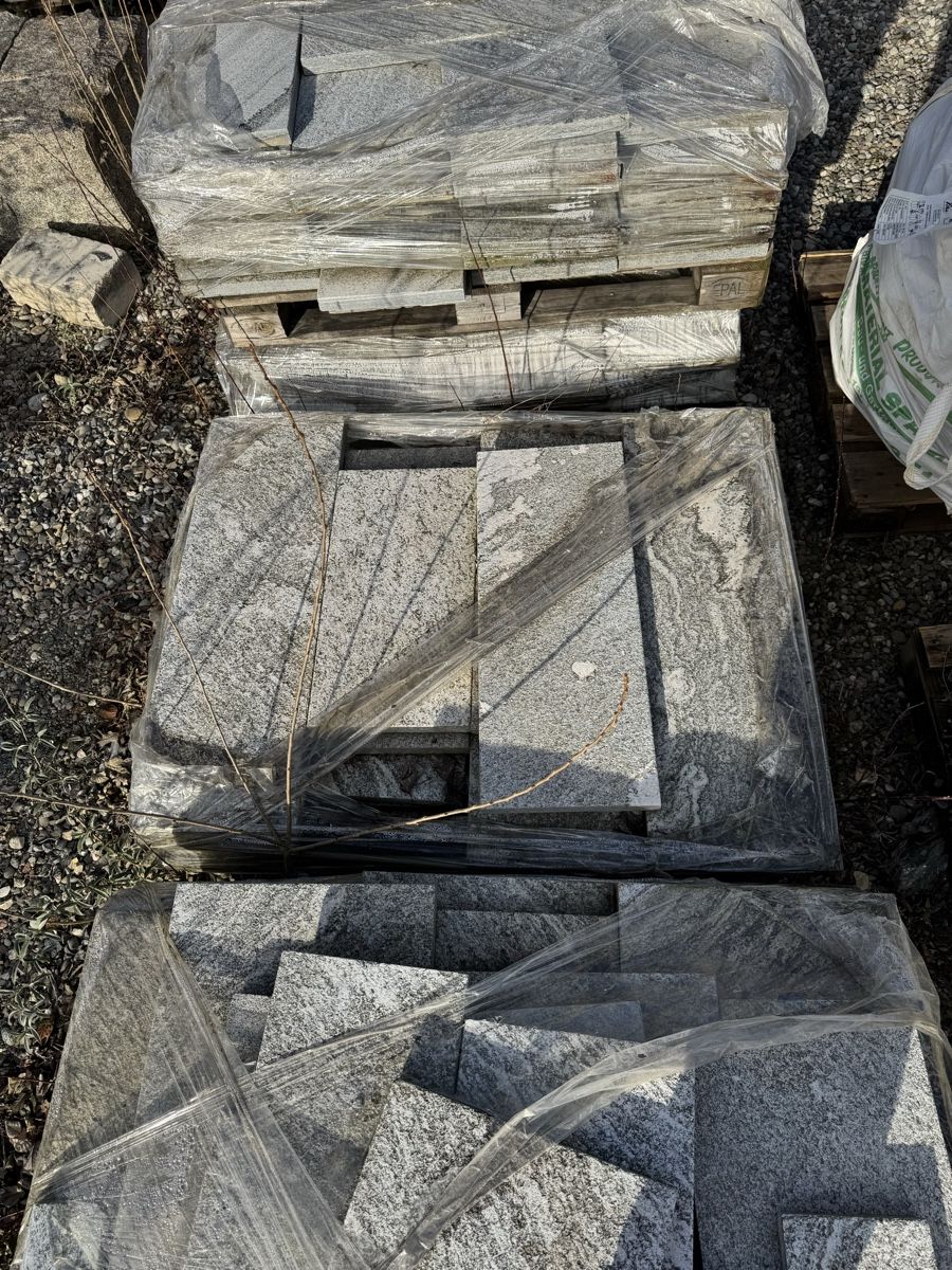 Bodenbeläge: Maggia Venato Bodenplatten – Gebraucht aus Aesch BL von strawberry. 2