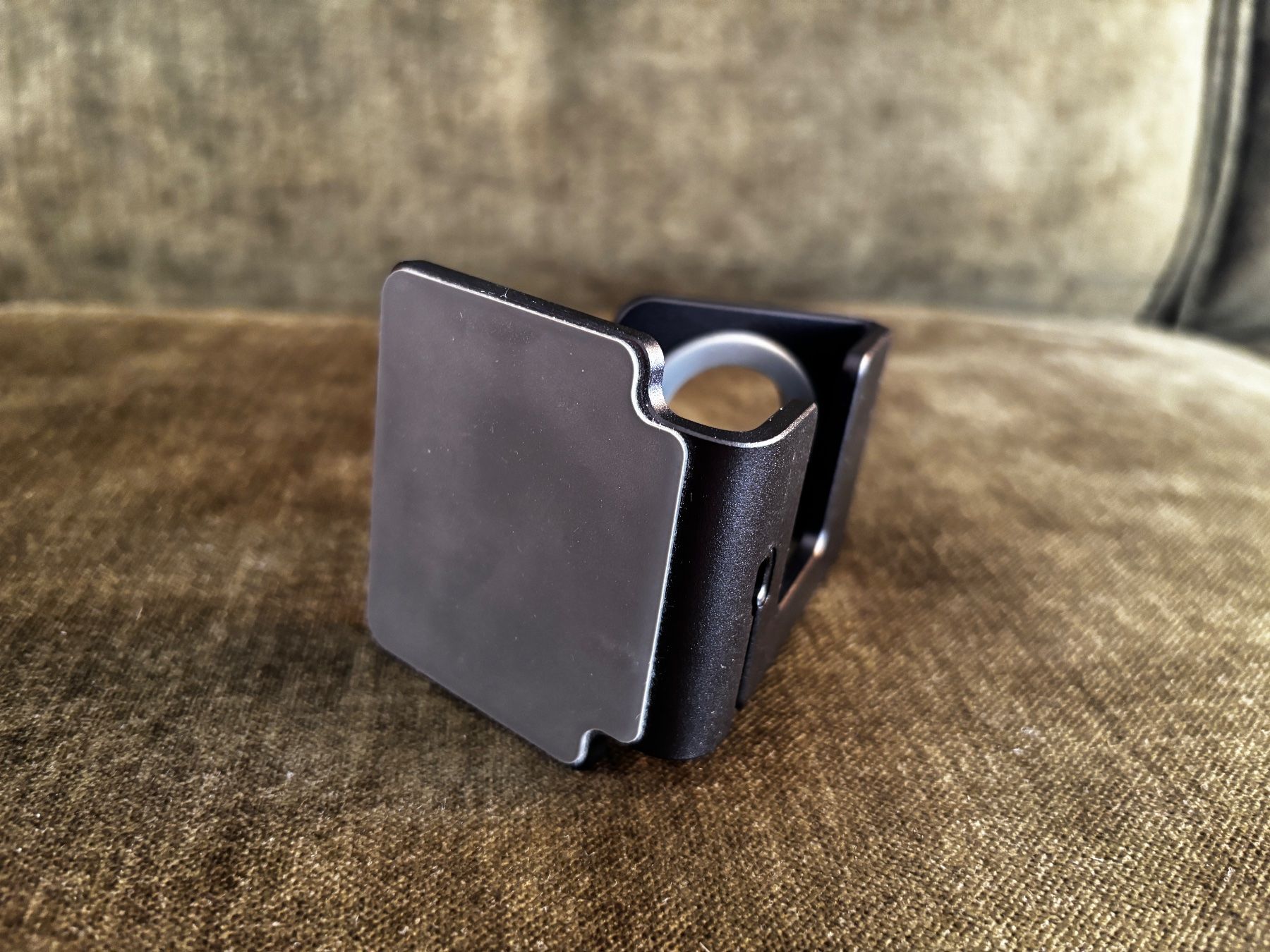 Dockingstation: Apple Watch Halterung + Ladestation -alle Modelle – Neu (gemäss Beschreibung) aus Herrliberg von Tcardo 1