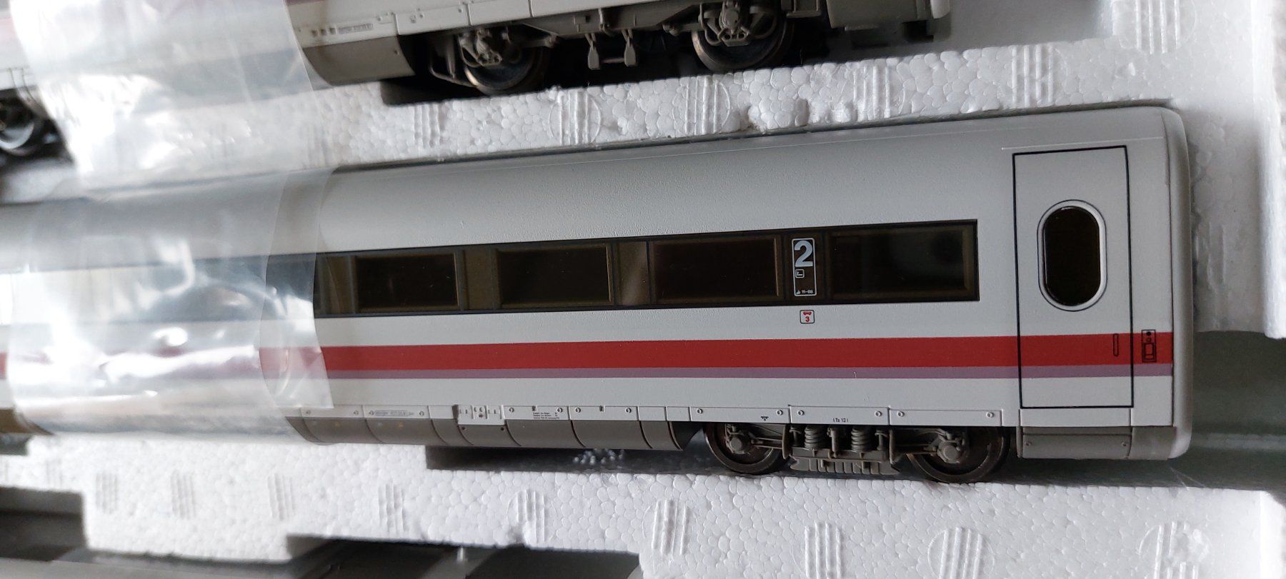 Fleischmann Modellini di ferrovie: Fleischmann 6380 - ICE 1 Startset - InterCityExpress DB – Nuovo (secondo la descrizione) da Rotkreuz venduto da MOBAHN-1zu87 7
