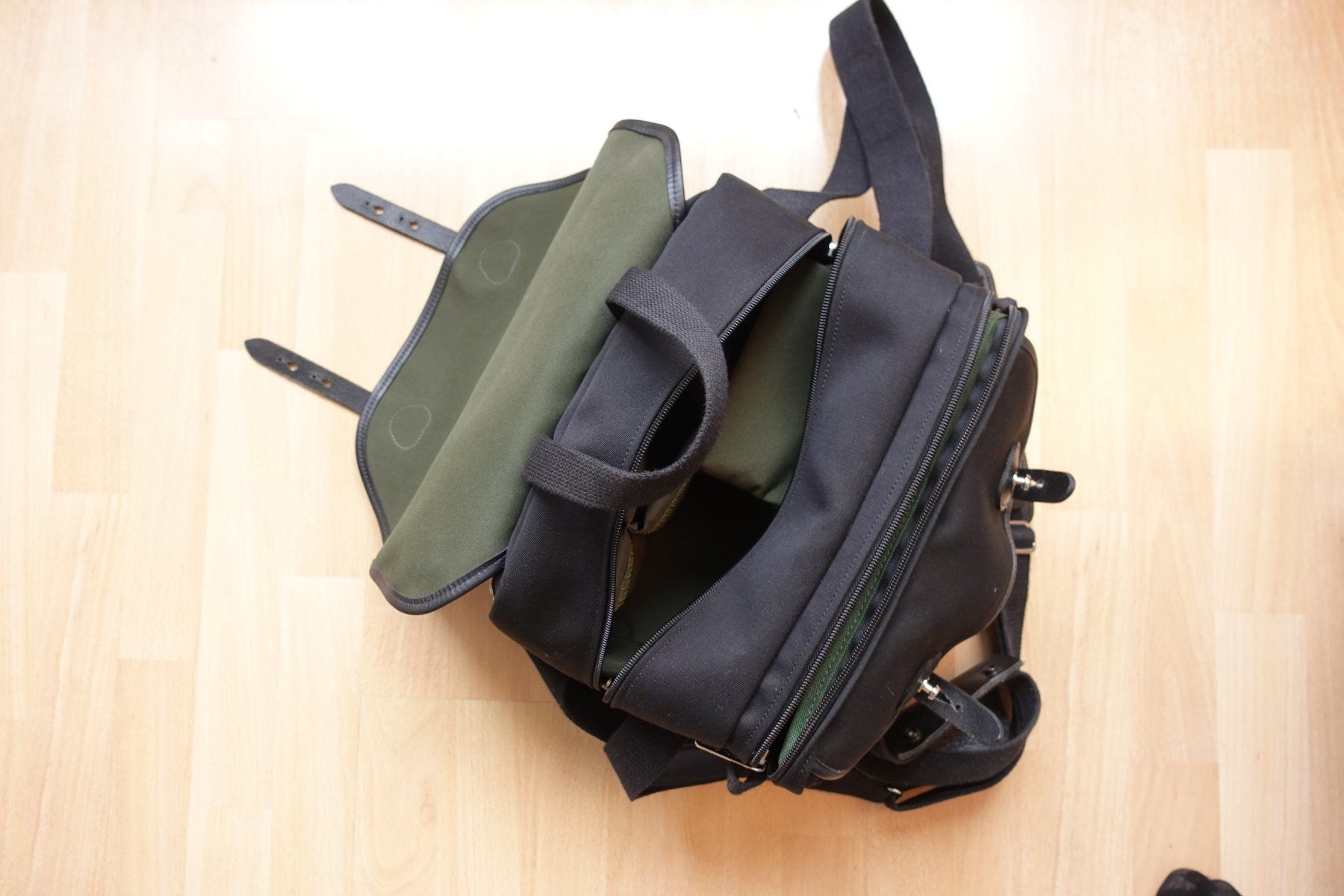 Borse: Billingham 225 Camera Bag schwarz – Usato da Neuheim venduto da snuup01 7