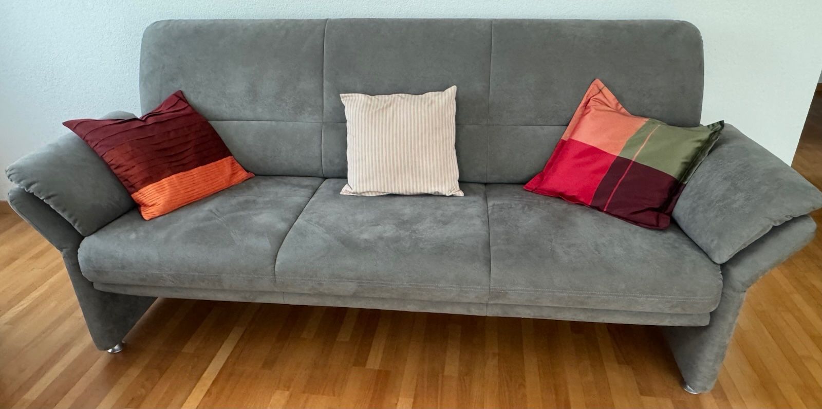 Sofas: Neuwertiges Alcantara-Sofa-Set – D'occasion à Flawil par phi_889j