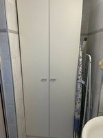 DRINGEND! Geräumiger Putzschrank