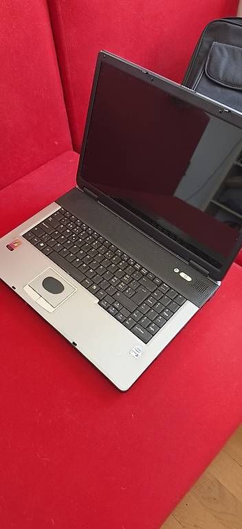 Notebook: Laptop MaxData ECO 4700 IW – Usato da Tann venduto da Miland91