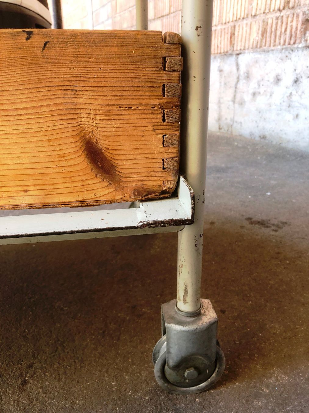 Mobili & Arredamento: Rollwagen Vintage mit 3 Holzboxen – Usato da Laufenburg venduto da industrial-silence 8