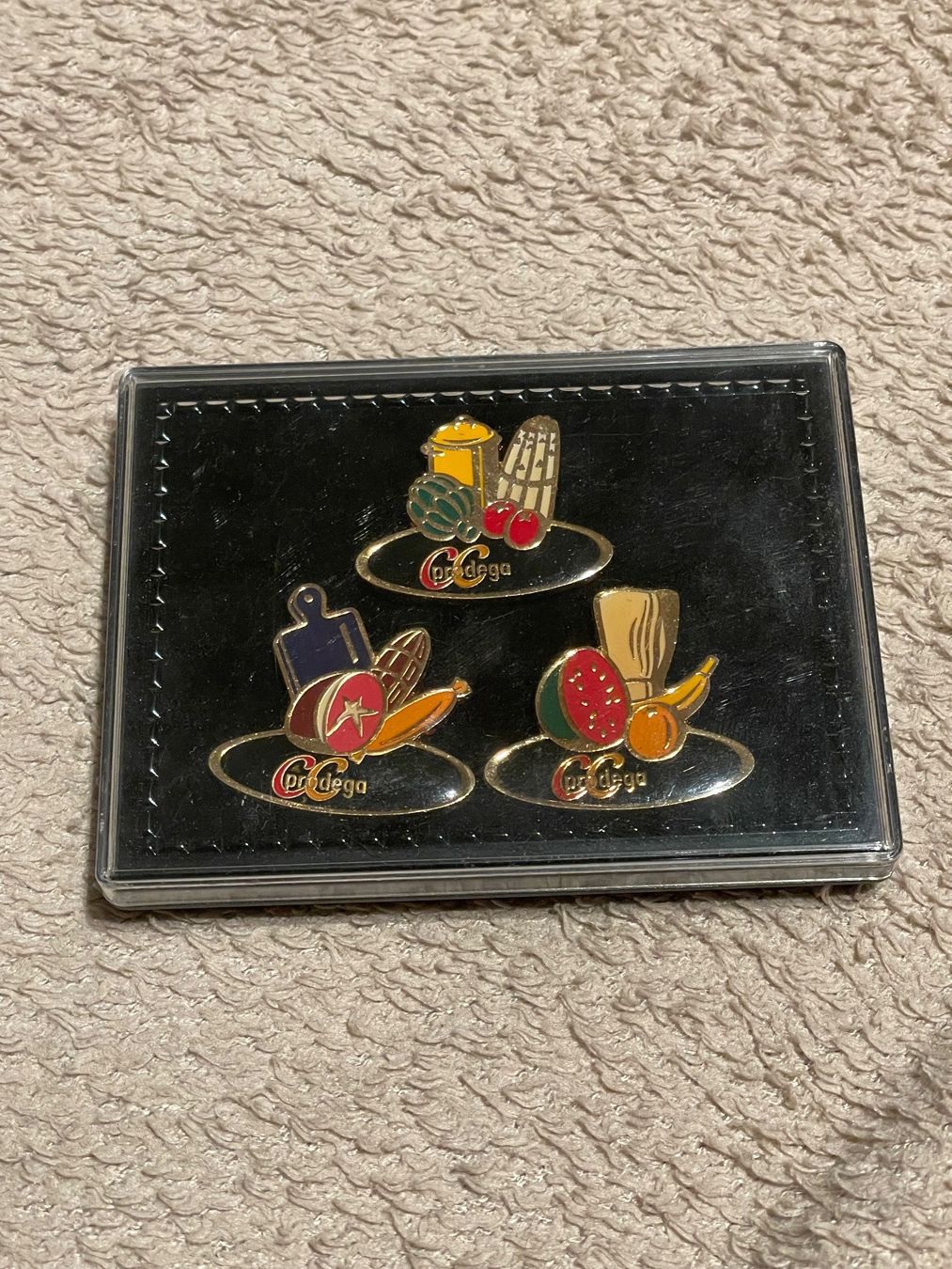 Swiss Placchette & Badge: 3 alte Prodega Pins mit Box – Usato da Niederwangen BE venduto da m_s13