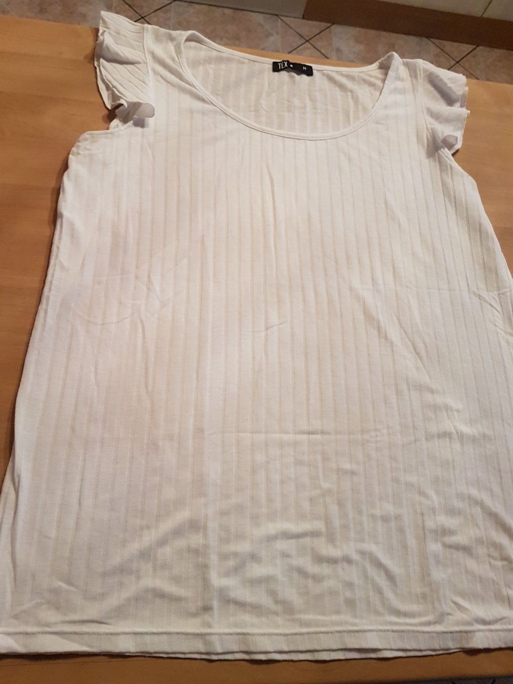 Pulls & Sweat-shirts: Pull - t-shirt taille M marques Ift et Tex (2) – D'occasion à Villiers par san_jn5w 4