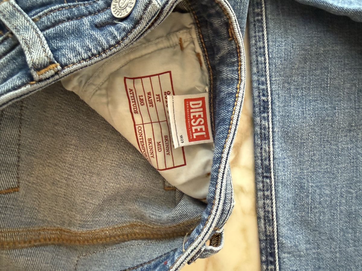 Diesel Jeans: Diesel Jeans 25 – Nuovo (secondo la descrizione) da Oberwil-Lieli venduto da Claudine_1988 3