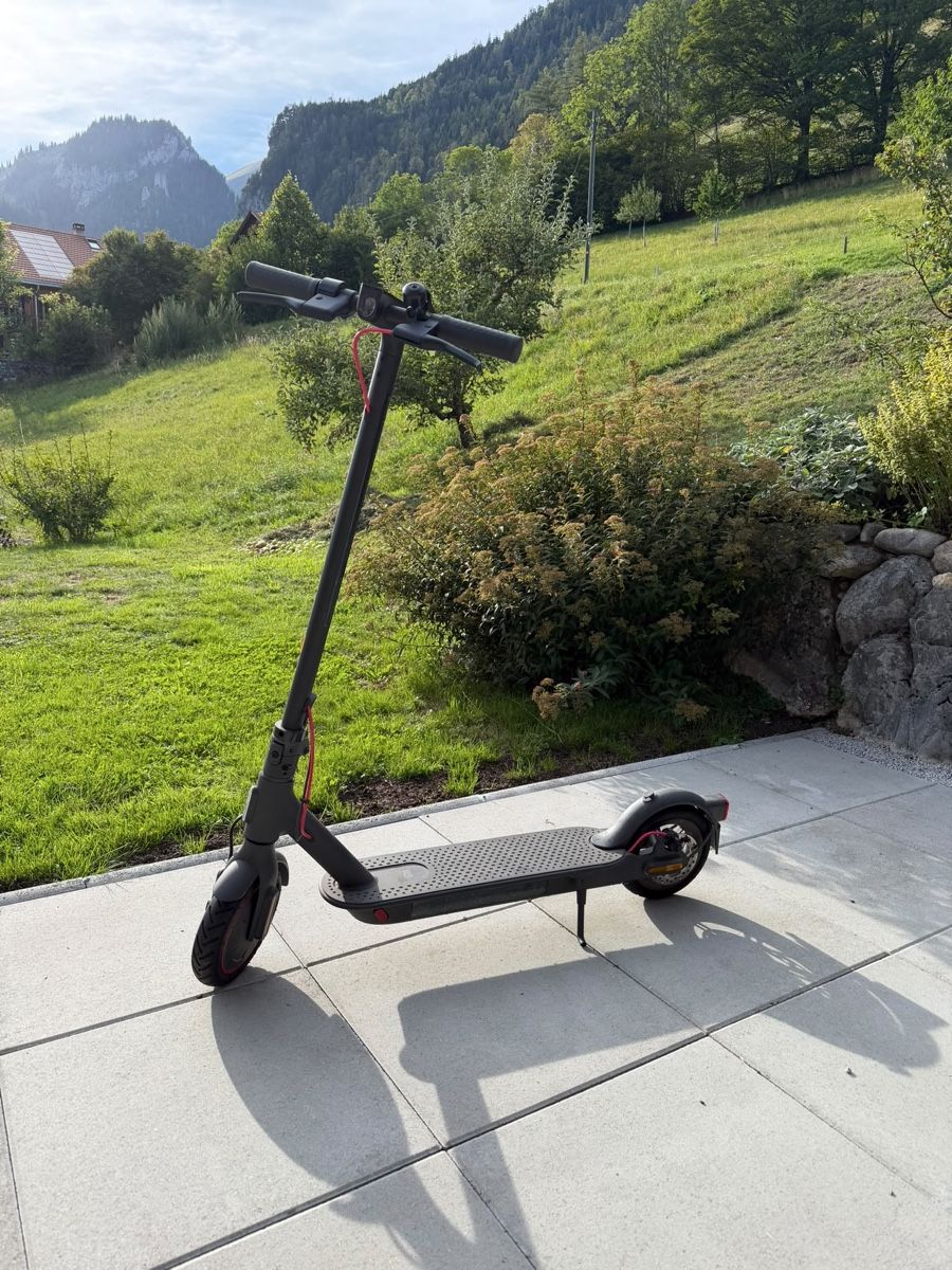 Scooters: Xiaomi Mii Scooter Essential – Gebraucht aus Boltigen von minion87 1