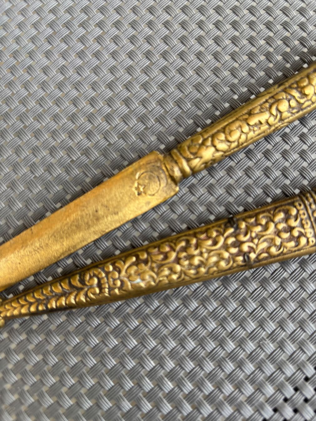 Altro materiale per ufficio: Vintage brass letter opener – Usato da Steinhausen venduto da ChromeVintage 1