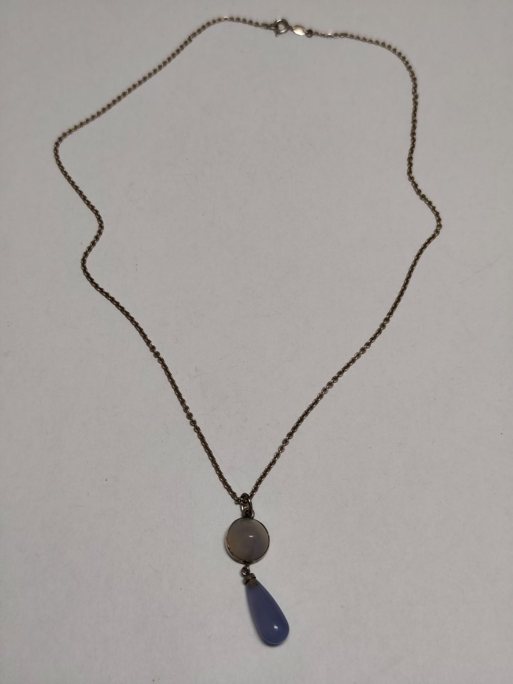 Catenine: Silberkette mit Chalcedon Anhänger Vintage #A8 – Usato da Châtelaine venduto da Tropic.Watch2 1