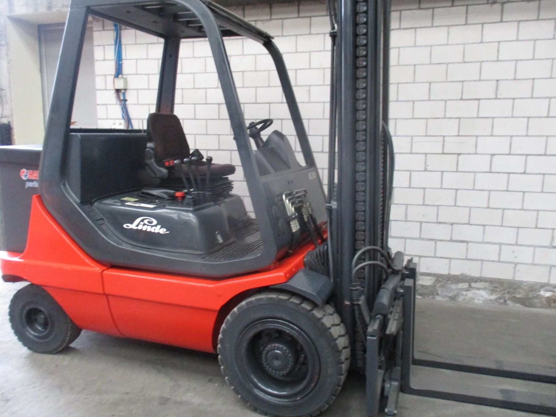 Linde Carrelli elevatori e a forche: STAPLER  LINDE E35 ELEKTRO GABELSTAPLER 5,90m Hubhöhe 950h – Usato da Seon venduto da zomahandel 6