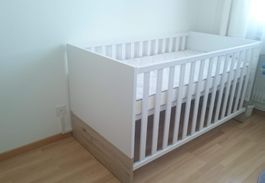 Kinderbett Babybett PAIDI + Matratze & Zubehör, Wert 850Fr.