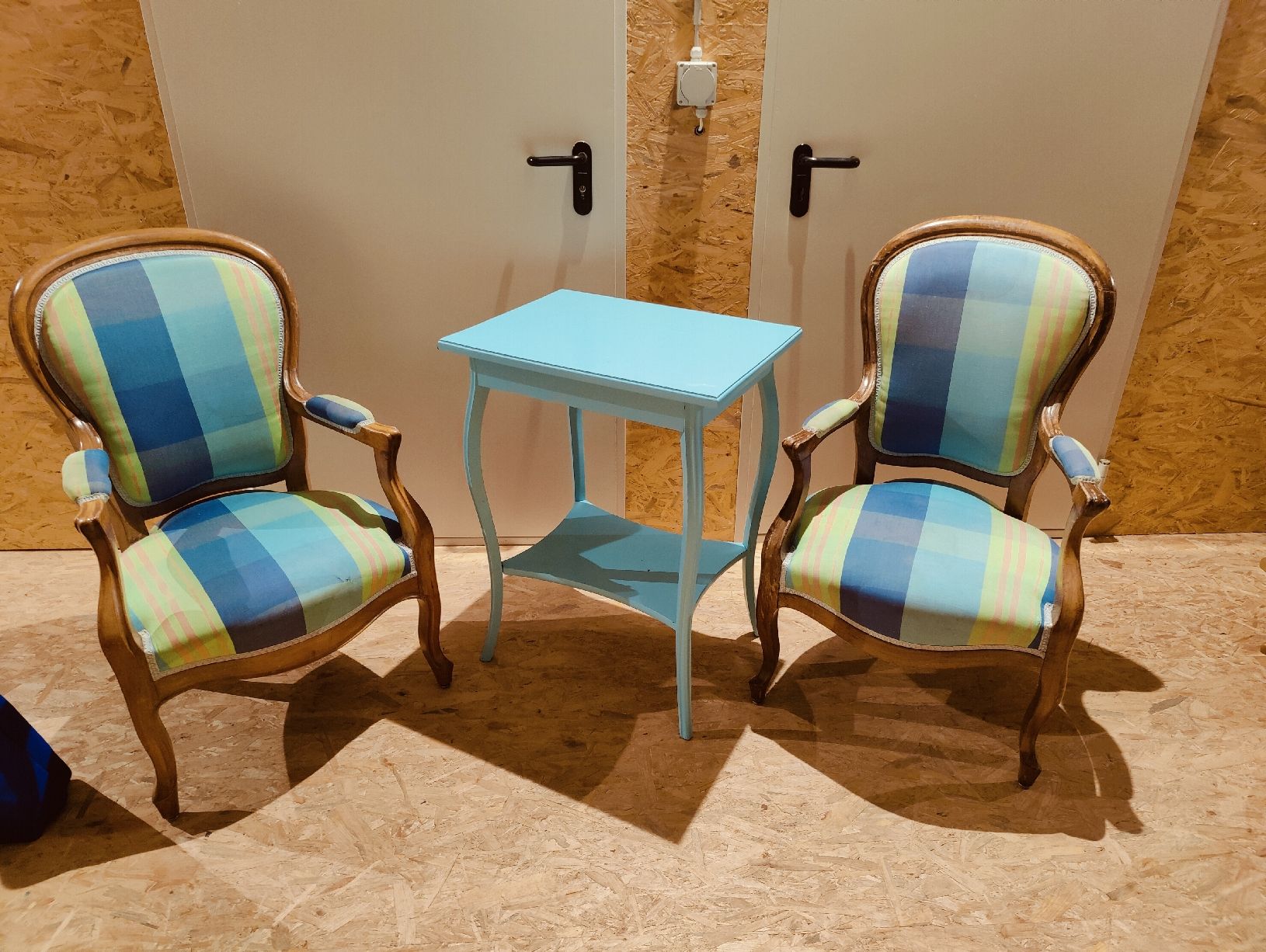 Sessel: Vintage Sitzgruppe: 3 Sessel & Tisch – Neu (gemäss Beschreibung) aus Menznau von jul_l5bd 1