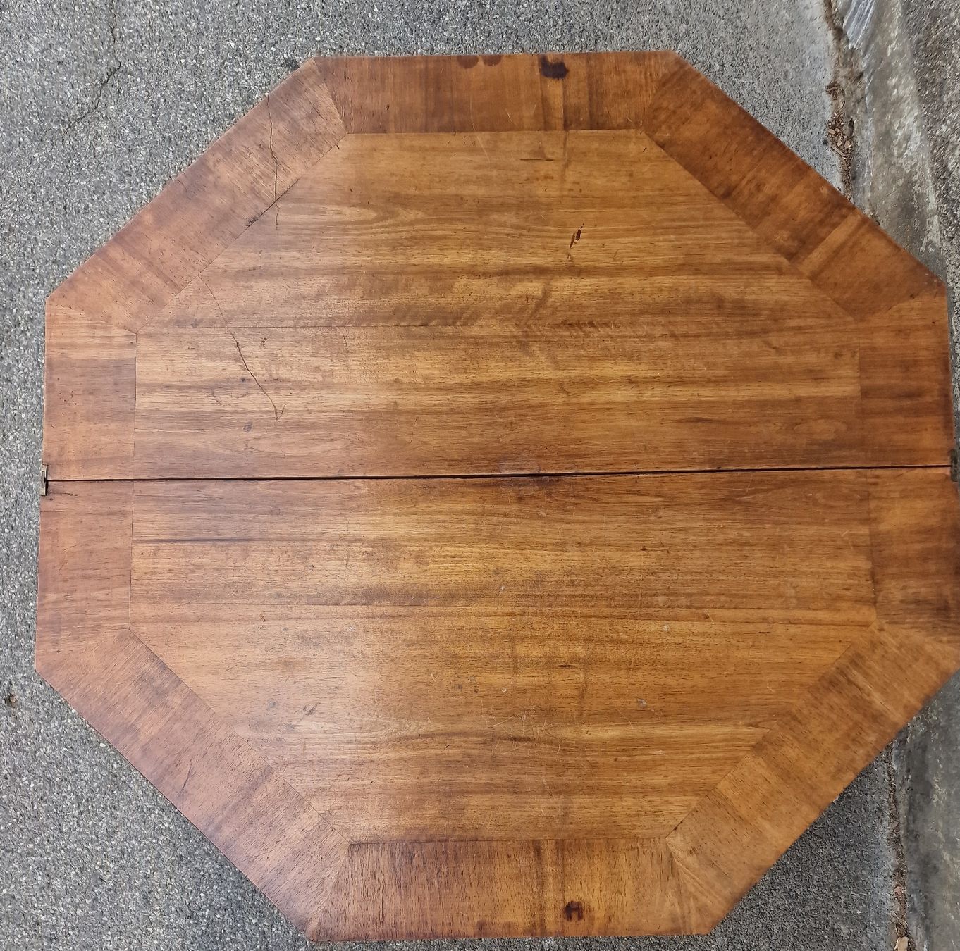 Tavoli: table demi-lune  – Usato da Lausanne venduto da ama_2fz8 3