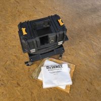 54V Dewalt Akkusauger inkl 6 passende Säcke ohne Akku