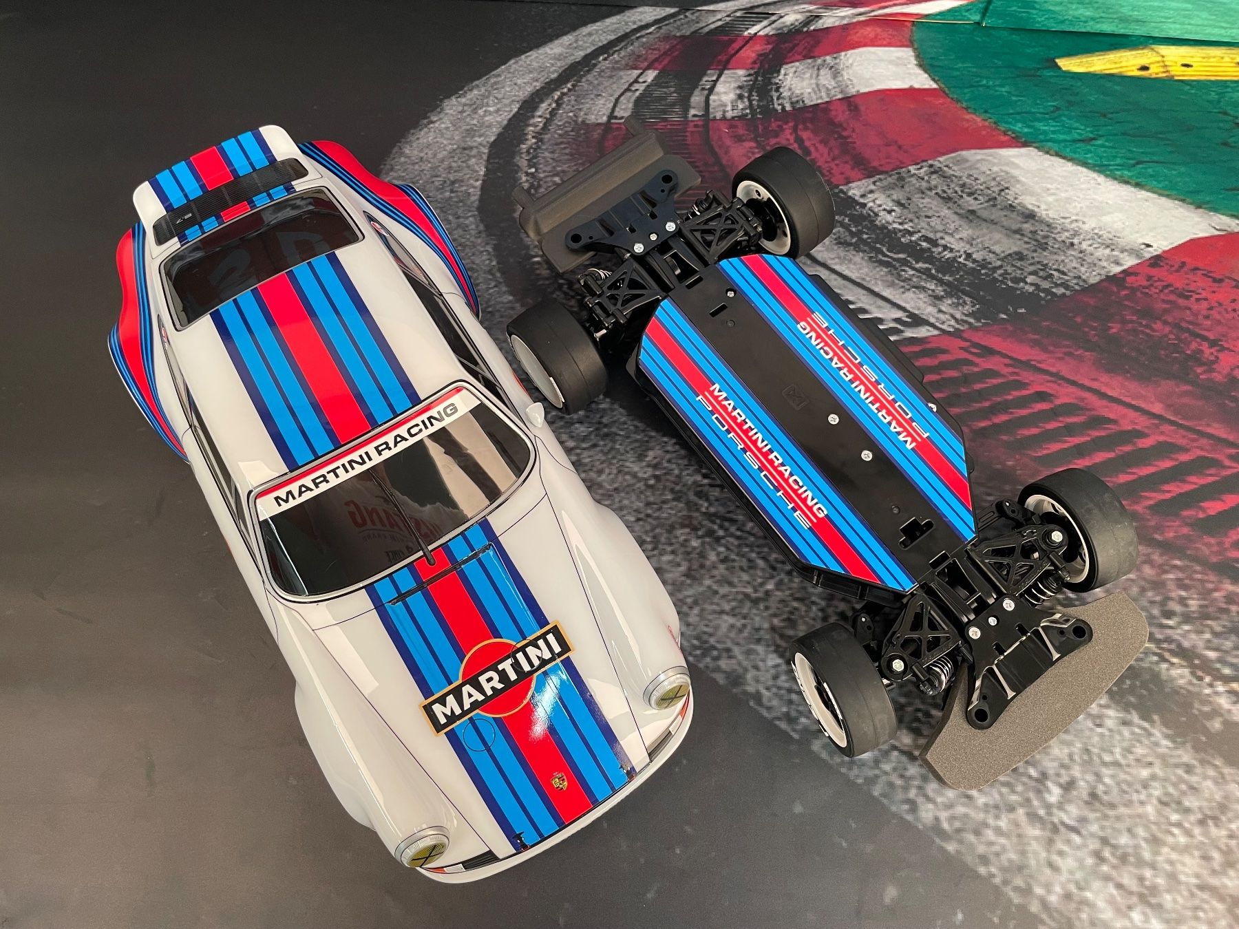 Tamiya Modellismo RC: Tamiya Porsche 911 RS Martini – Nuovo (secondo la descrizione) da Uznach venduto da nightcrawler 9