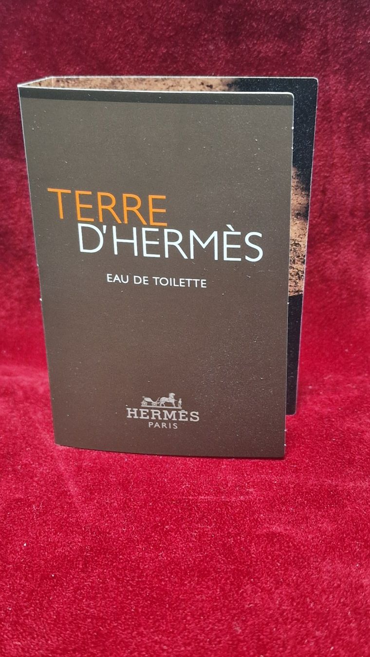 Hermès Profumi & Eau de Toilette: HERMÈS Paris TERRE D'HERMÈS - 2ml - NEU – Nuovo e nell'imballaggio originale da Zürich venduto da fairplayer_zurich