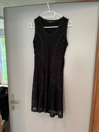 Desigual Kleid
