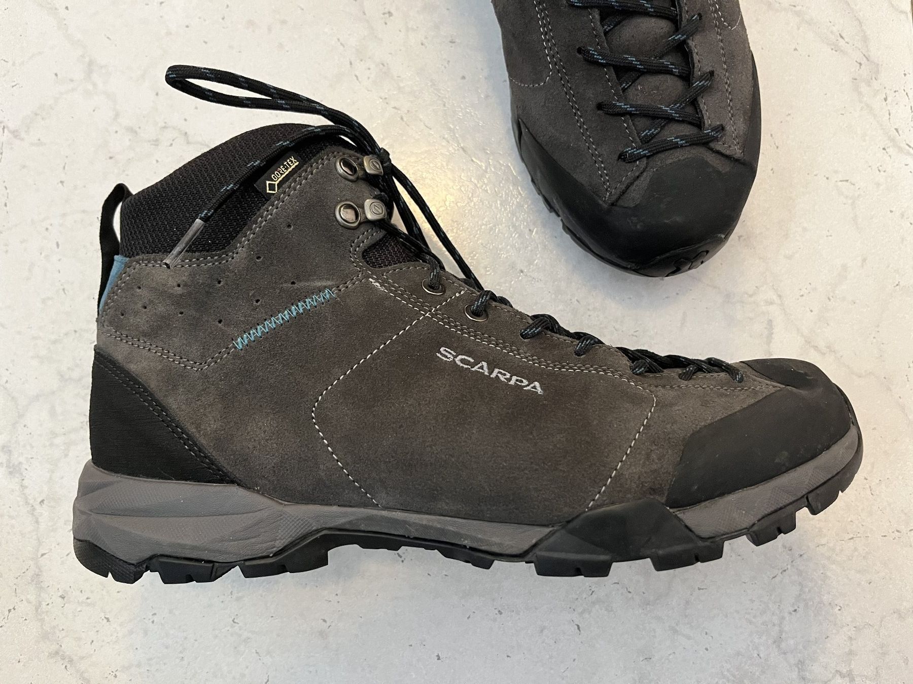 Scarpa Herrenschuhe: SCARPA Mojito Hike Mid-Cut GTX Gr. 43 – Gebraucht aus Maur von 300Jahre