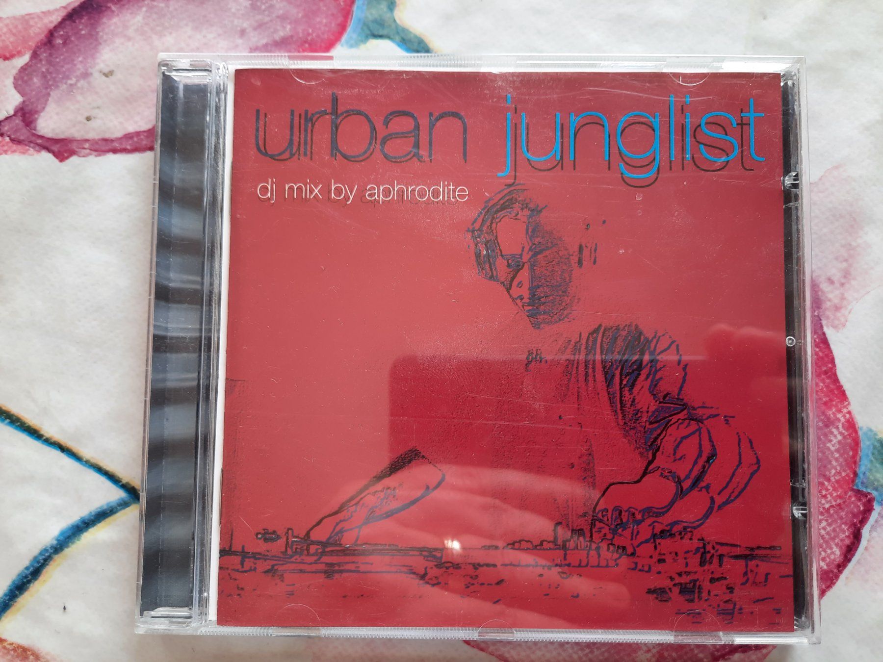 CD: CD Urban Junglist - DJ mix by Aphrodite – Usato da Pully venduto da bro_n52j
