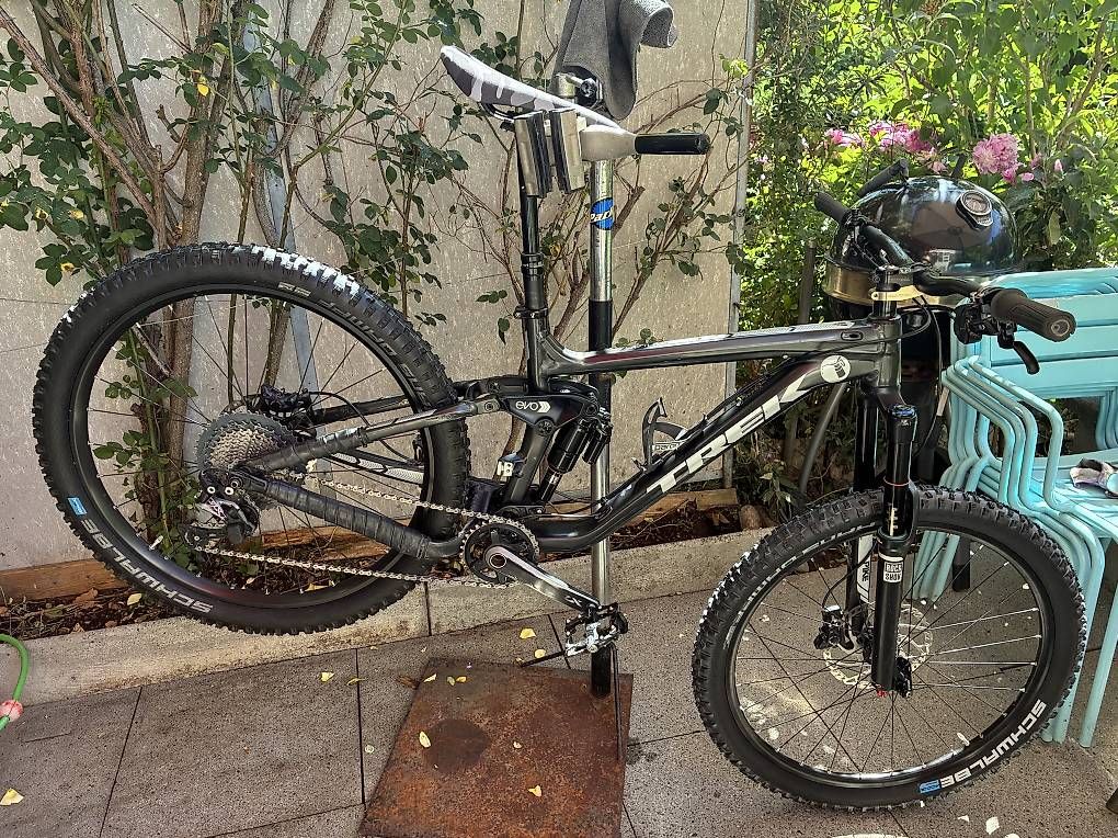 Biciclette: Trek Slash 8 27.5 Enduro  Rahmengrösse M / 17.5 – Usato da Bern venduto da don_zv5x